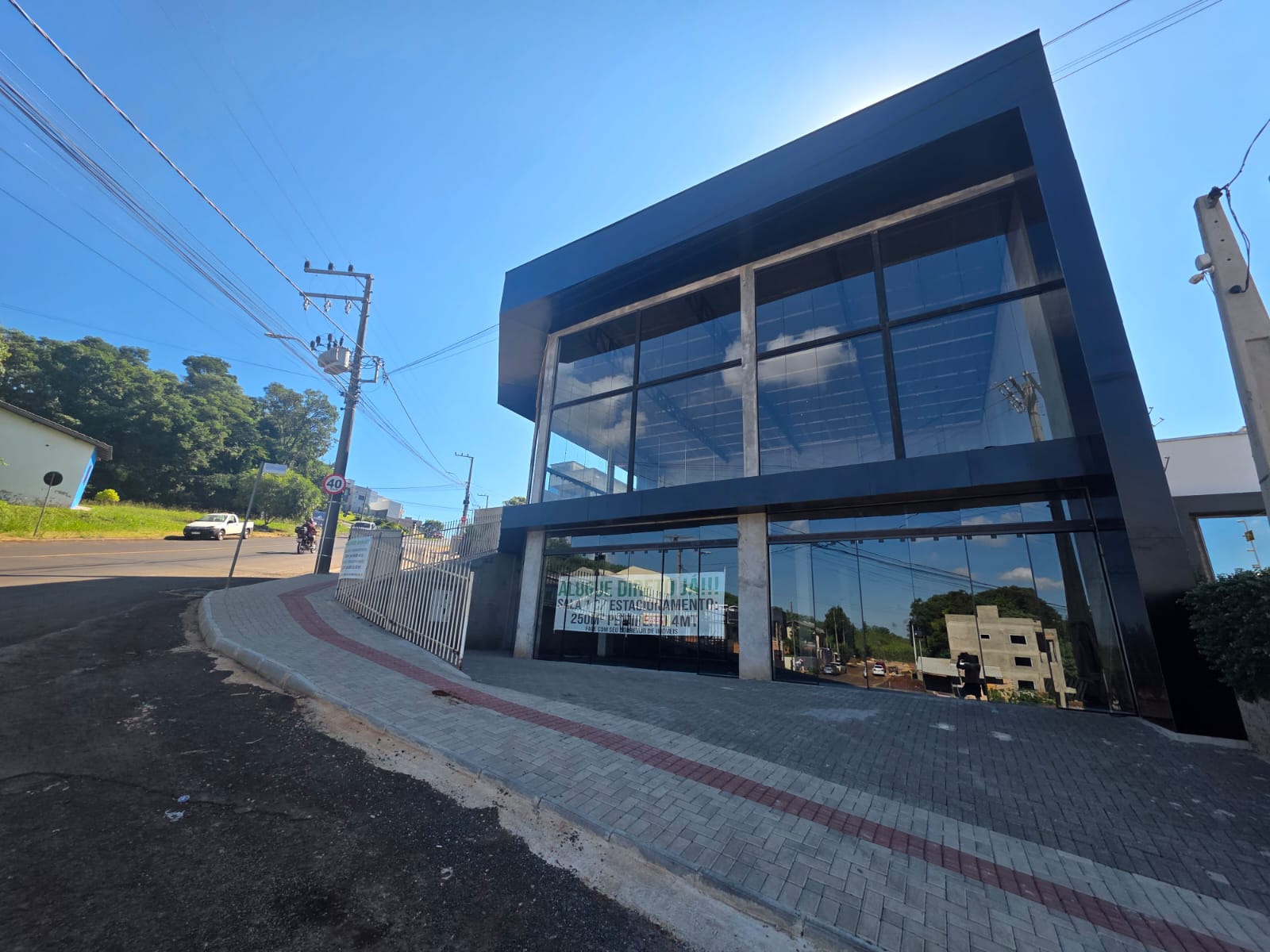 Foto 1 - Sala Comercial Vila Real